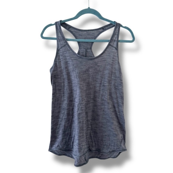 💙 Lululemon Essential Dark Blue Heather Racerback Tank Top Womens Size 4 Workout - Picture 2 of 16